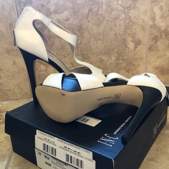 NIB INC black and white Peeptoe Stilletos - Picture 3 of 3